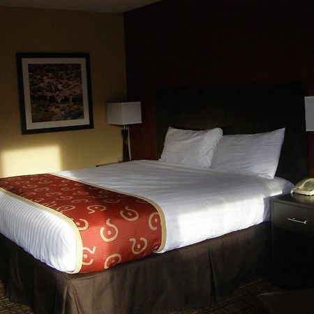 C Punch Inn & Casino Unionville Екстер'єр фото